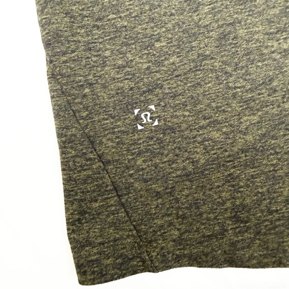 Lululemon Men’s Surge Warm 1/2 Zip Heathered Utilitarian / Black Long Sleeve - Picture 12 of 13